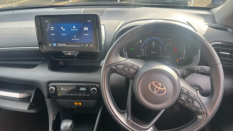 Toyota Yaris 1.5 Hybrid Design 5dr CVT Hybrid Hatchback